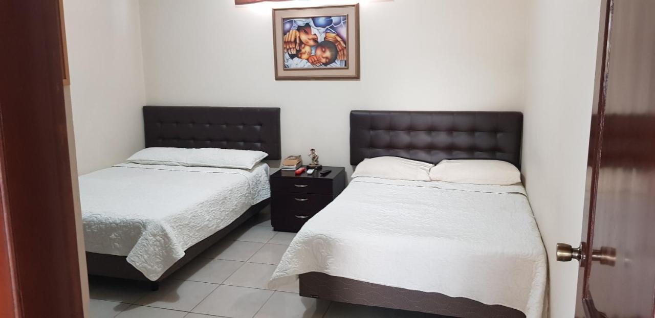 Ncg Suite Guayaquil Luaran gambar