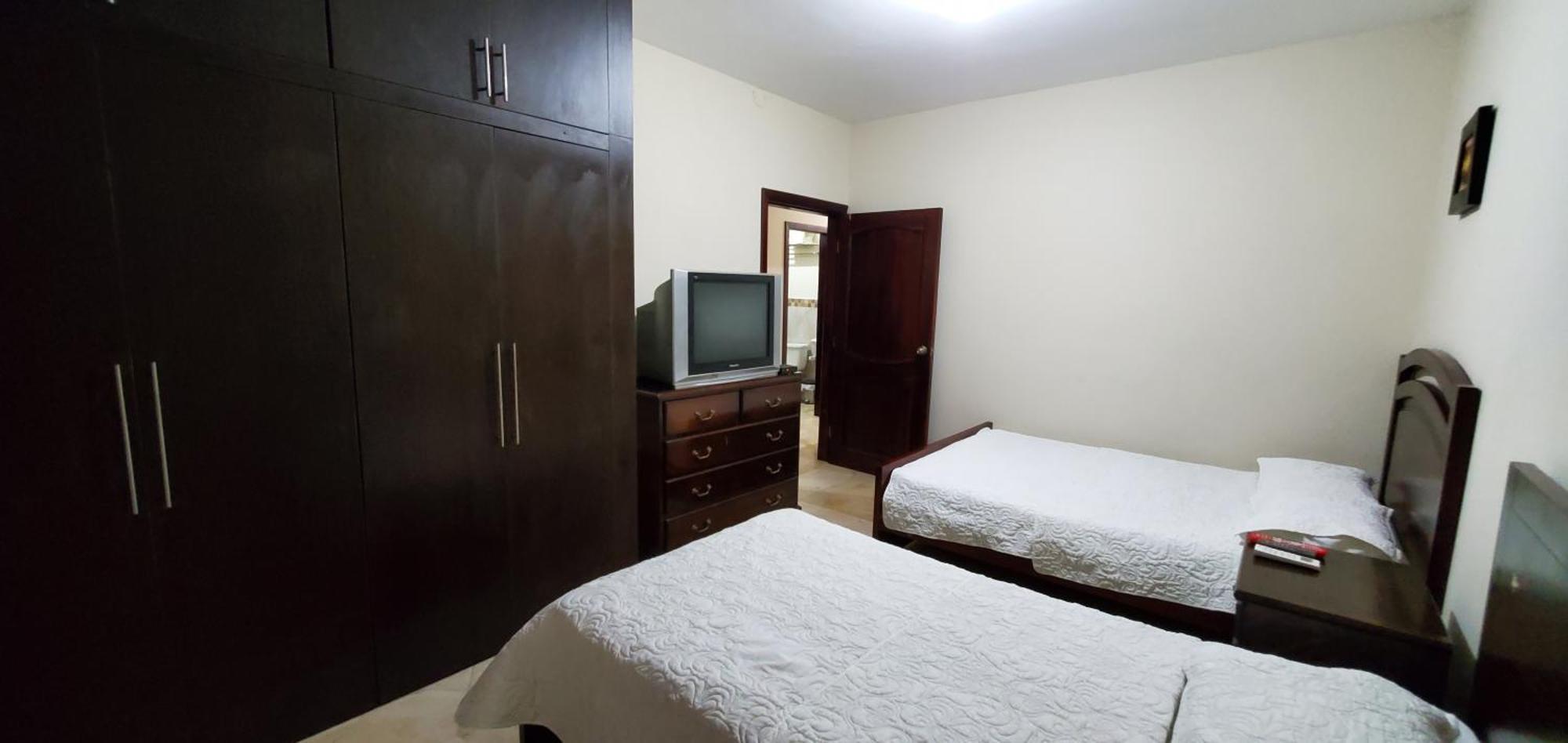 Ncg Suite Guayaquil Bilik gambar